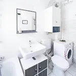 Alfa Esslingen Altstadt Nahe Stuttgart Messe I 3 5 Betten I Bad I Kueche L Wifi & Smarttv I 3br 5 Beds I Bathroom I Kitchen *
