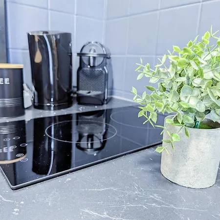 Daire Alfa Esslingen Altstadt Nahe Stuttgart Messe I 3 4 Betten I Bad I Kueche L Wifi & Smarttv I 3br 4beds I Bathroom I Kitchen