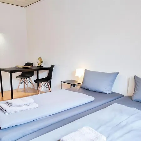 Alfa Esslingen Altstadt Nahe Stuttgart Messe I 3 5 Betten I Bad I Kueche L Wifi & Smarttv I 3br 5 Beds I Bathroom I Kitchen Appartement Esslingen am Neckar